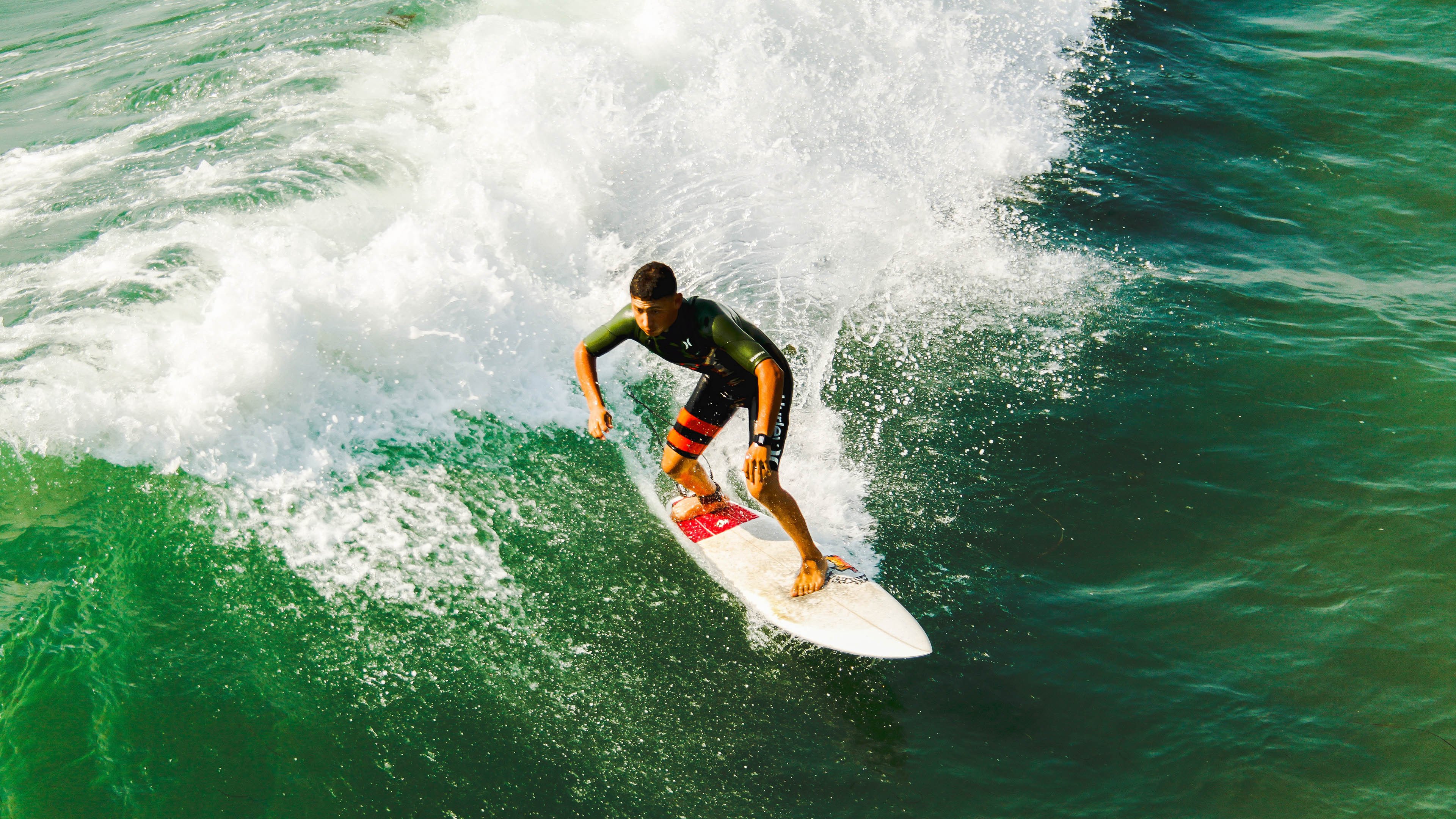 《电竞游戏的未来：融合科技与艺术的无限可能》，电竞游戏的未来发展前景
